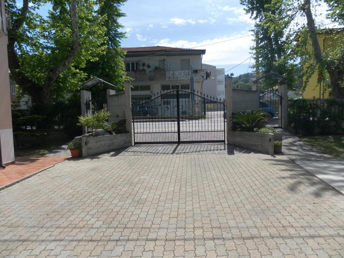 Donna Rosa Apartment ฟรานคาวิลลา อัลมาเร ภายนอก รูปภาพ